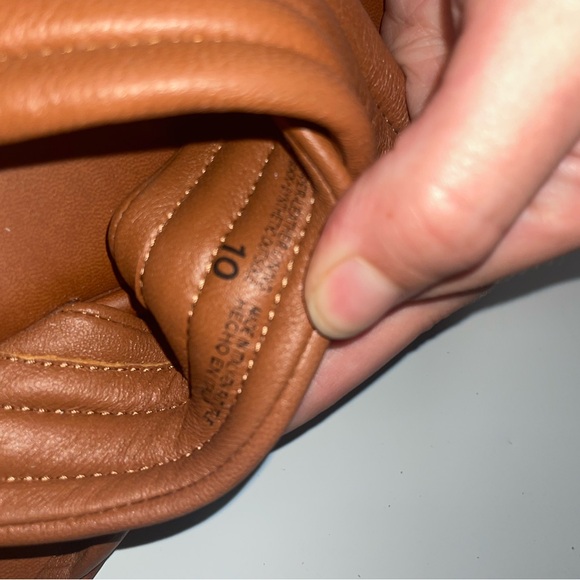 Seychelles Tan Cross-Strap leather Sandals made in Italy size 10 - Picture 5 of 5